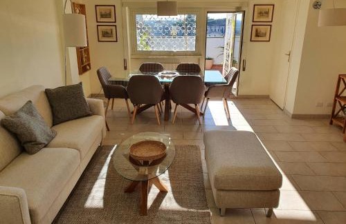 Suburbio XI della Vittoria Apartment | Family-Friendly Getaway at La Terrazza di Giacinta
