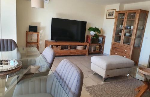 Suburbio XI della Vittoria Apartment | Family-Friendly Getaway at La Terrazza di Giacinta