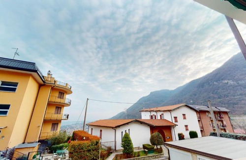 Caslino d'Erba Apartment | Pet-Friendly Appartamento Lago di Como with High Ratings