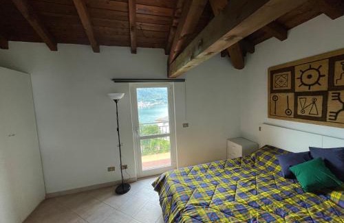 Sulzano Apartment | Beautiful Lake View Apartment at Villa Giuliana
