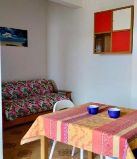 Torvaianica Apartment | Child-Friendly Getaway at Appartamento Laurentum, Rated 8.7