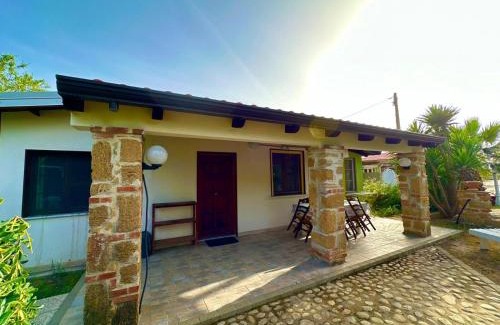 Le Castella Apartment | Pet-Friendly Appartamento Le Castella with Ocean View