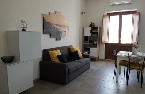 Cabras Apartment | Top-Rated Appartamento Le Terrazze dei Giganti Awaits