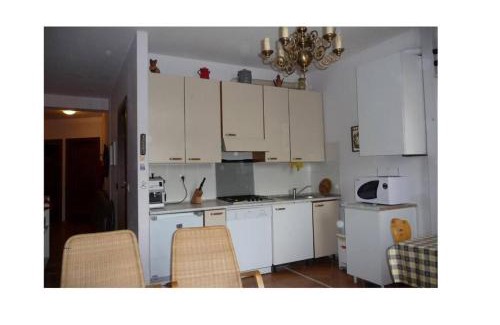 Bogliaco Apartment | Pet-Friendly Appartamento Le Vele - Perfect for Families