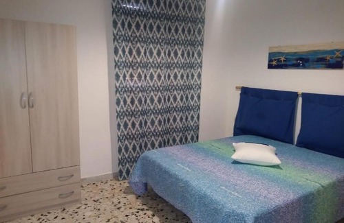 Lido Manfria Apartment | Oceanfront Appartamento Leonida: Pet Friendly & Cozy Views