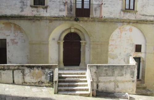 Otranto Historic Centre Apartment | Pet-Friendly Getaway at Appartamento Libeccio - Rated 9/10