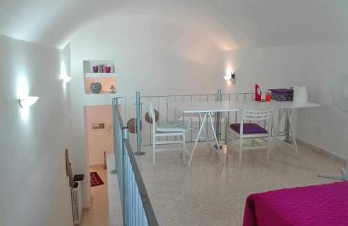 Otranto Historic Centre Apartment | Pet-Friendly Getaway at Appartamento Libeccio - Rated 9/10