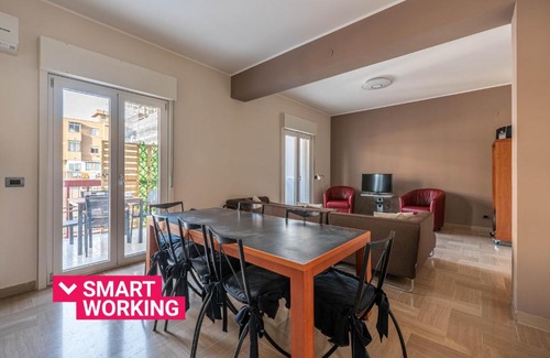 Borgo Vecchio Apartment | Inviting Appartamento Libertà con Terrazza for Families