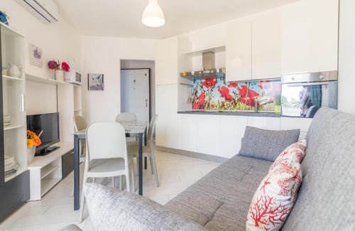 Viddalba Apartment | Cozy Appartamento Luigi with Pool and Veranda Access