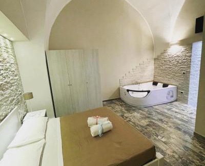 Centro Storico Bed & Breakfast | Comfort and Relaxation at Appartamento Luxury with Hot Tub