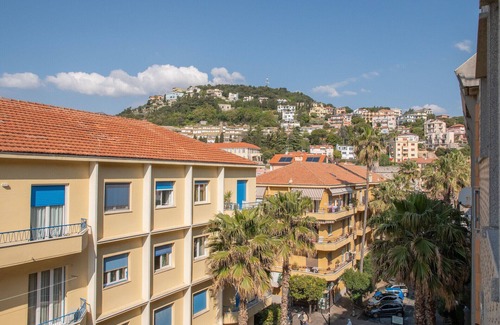 Pietra Ligure Apartment | Oceanfront Appartamento Magnolia with Pet-Friendly Amenities