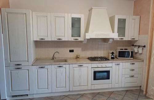 Cascina Elisa Apartment | Cozy Appartamento Malpensa Rho: Pet & Child Friendly Stay