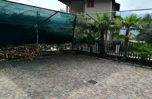 Bolognano-Vignole Apartment | Pet-Friendly Appartamento Meridiana with Hot Tub & High Rating
