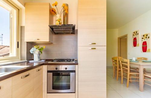 Tortoreto Lido Apartment | Oceanfront Appartamento Minerva with Private Beach Access