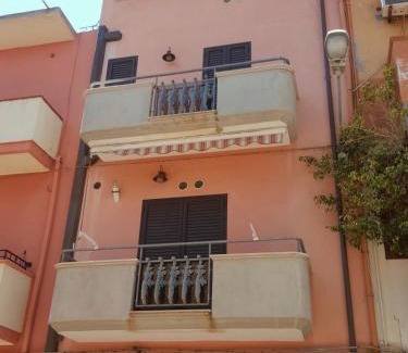 Le Castella Apartment | Modern Oceanfront Apartment with 9/10 Guest Rating