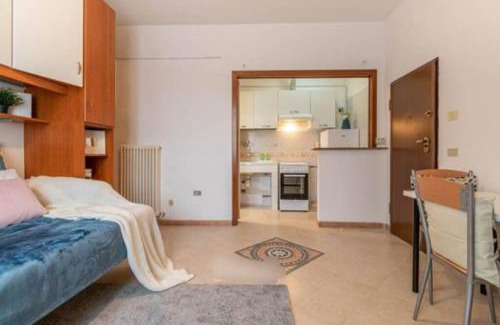 Crocetta-San Lazzaro-Modena Est Apartment | Cozy Studio Apartment in Modena - Guest Rated 9.8