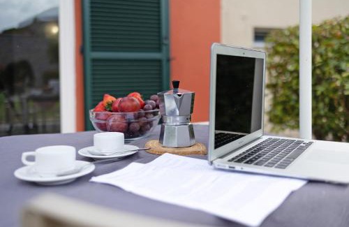 Poggi Apartment | Modern Studio Apartment Rebi with Pool & Accessibility