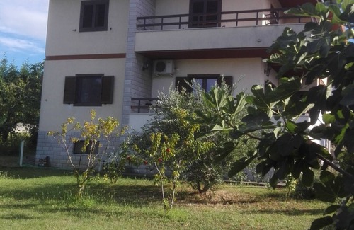 Muggia Apartment | Comfortable Stay at Appartamento Nerio - Avander House