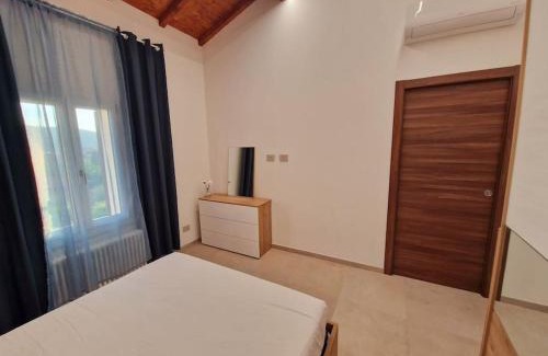 Twist Apartment | Charming Appartamento Ombra: Family-Friendly Getaway