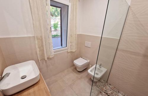 Twist Apartment | Charming Appartamento Ombra: Family-Friendly Getaway