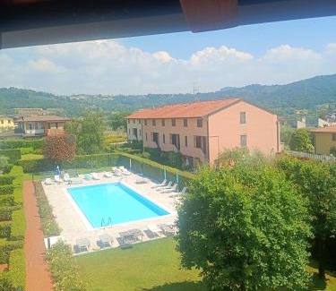 Garda Apartment | Discover Appartamento Orchidea Garda - 4-Star Oceanfront Retreat