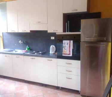 Lavaggiorosso Apartment | Pet-Friendly Comfort at Appartamento Ortensia Awaits You