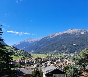 Bormio Apartment | Pet-Friendly Appartamento Panorama Bormio with 9.6/10 Rating