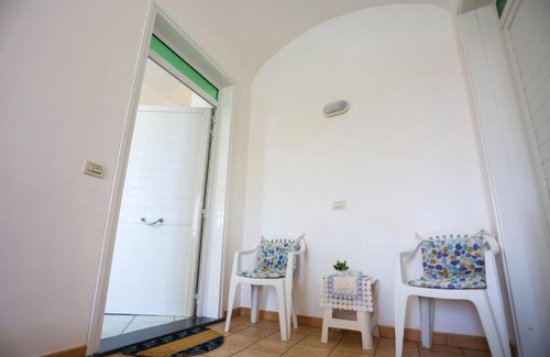 Ischia Porto Apartment | Elegant Oceanfront Retreat: Appartamento La Rosa dei Venti