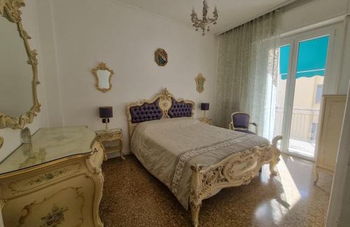 Pegli Apartment | Guest Rated 9/10: Appartamento Pegli for Family Getaways