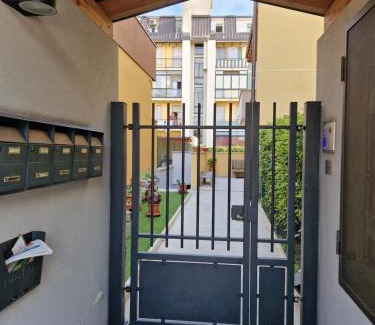 Cologno Monzese Apartment | Charming Appartamento Piccola Perla: Guest Rated 9.2/10