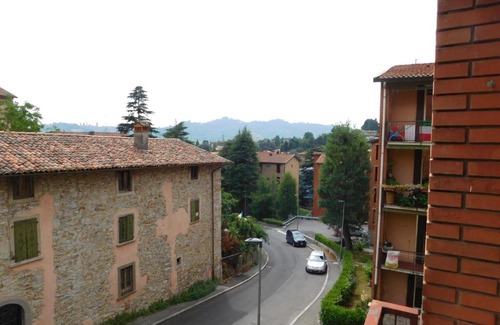 Bergamo Apartment | Inviting Appartamento Ponchia - Family-Friendly Retreat