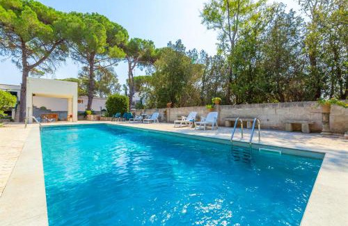 Spongano Apartment | Idyllic Apartment with Pool in Spongano - Rated 9/10