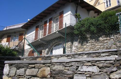Cannero Riviera Apartment | Cozy Appartamento Porto 2 with Oceanfront Views