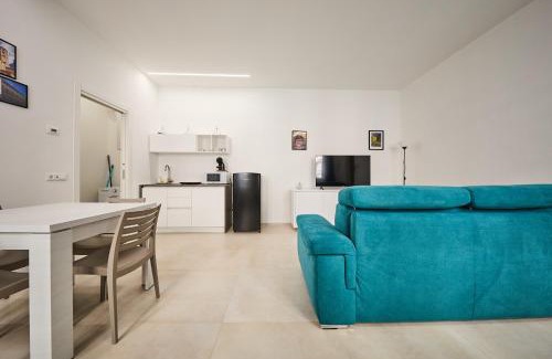 Centro Storico Apartment | Guest Rated: Appartamento Raffaele - Child Friendly Comfort