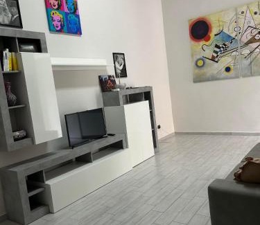 Naples Apartment | Family-Friendly Getaway at Appartamento Regina Margherita