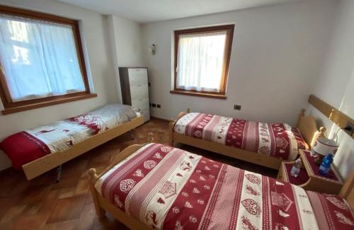 Bormio Apartment | Experience Appartamento 'Reit' - Pet-Friendly with Wi-Fi