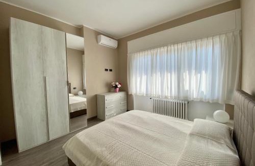 Dongo Apartment | Oceanfront Appartamento Renzo with Breakfast in Dongo