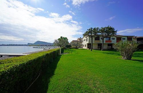 Pieve Vecchia Apartment | Oceanfront Appartamento Romantica Pieve with Child-Friendly Amenities