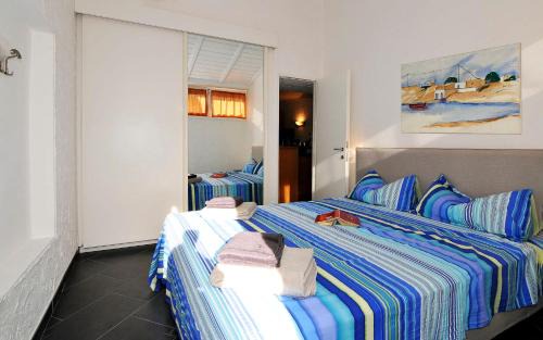 Pieve Vecchia Apartment | Romantic Oceanfront Escape at Appartamento Romantica 35