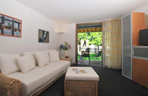 Pieve Vecchia Apartment | Romantic Oceanfront Escape at Appartamento Romantica 35