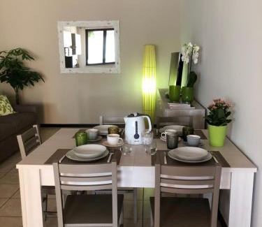 Pescantina Apartment | Rosegarden Apartment: Pet & Child Friendly Retreat with 9.1/10
