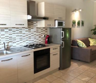Pescantina Apartment | Rosegarden Apartment: Pet & Child Friendly Retreat with 9.1/10
