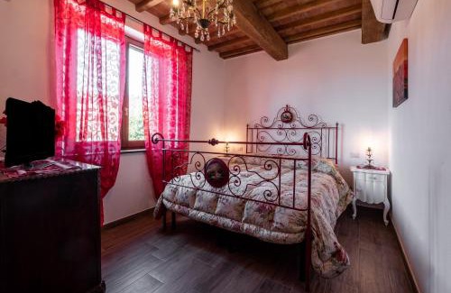 Manciano House | Discover Appartamento Rosso - Monte Crespini: Family-Friendly Stay