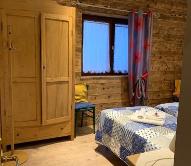 Comelico Superiore Apartment | Oceanfront Appartamento Rustico: Pet-Friendly Retreat