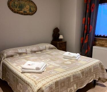 Comelico Superiore Apartment | Oceanfront Appartamento Rustico: Pet-Friendly Retreat