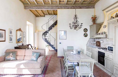 Belgirate Apartment | Elegant Apartment in Belgirate - Child Friendly and Loved!