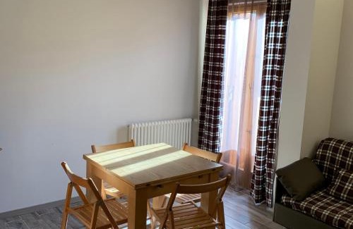 Rovere Apartment | Family-Friendly Retreat at Appartamento Sirente - Rated 8.3/10