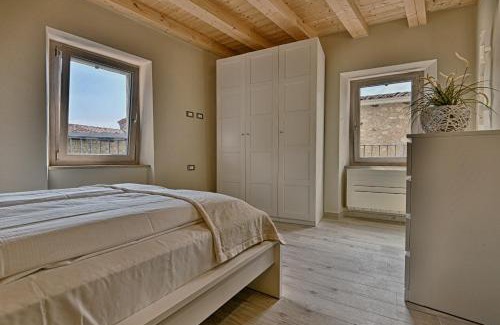Aer Apartment | Pet-Friendly Appartamento Sole - 4-Star Stay Awaits