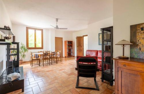 Zocca Apartment | Spacious Le Vitterelle B&B: Rated 9.1 with Family Amenities