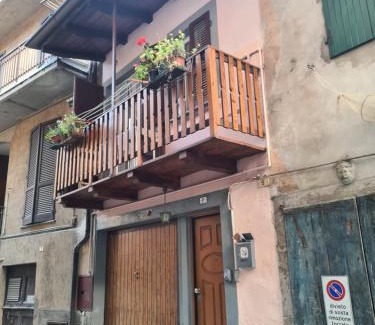 Pisogne Apartment | Relax at Appartamento Speranza with Ocean Views & Private Beach